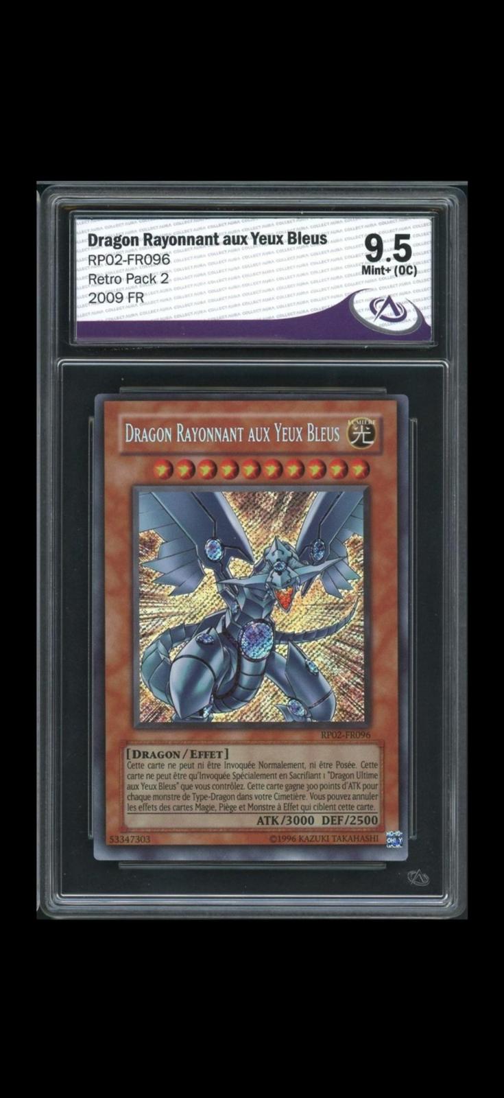 Dragon Rayonnant Aux Yeux Bleus